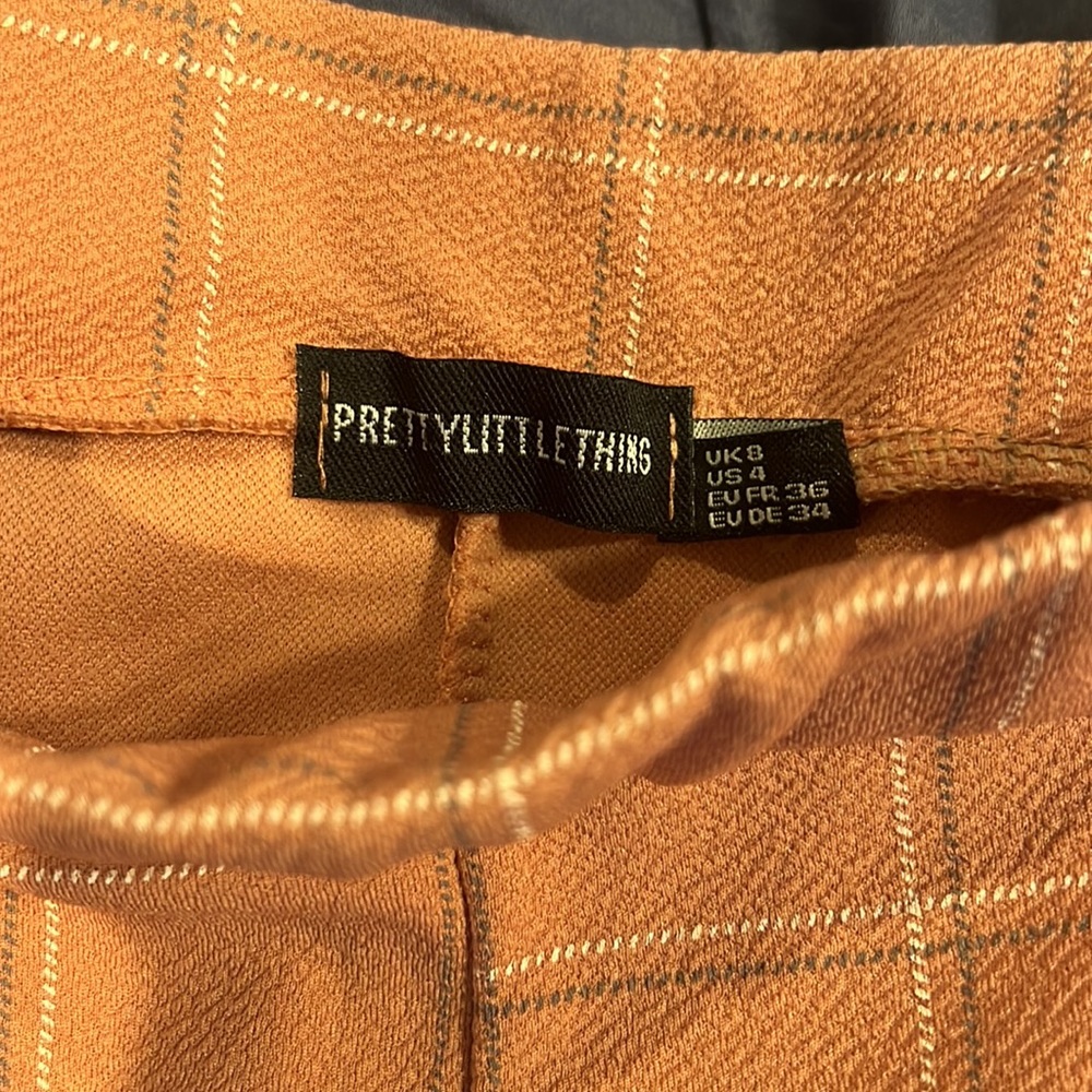 Pretty Little Thing pants - Picture 3 of 3